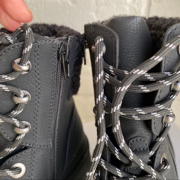 NWT Steve Madden Black Boots Size 8 - Picture 9 of 16